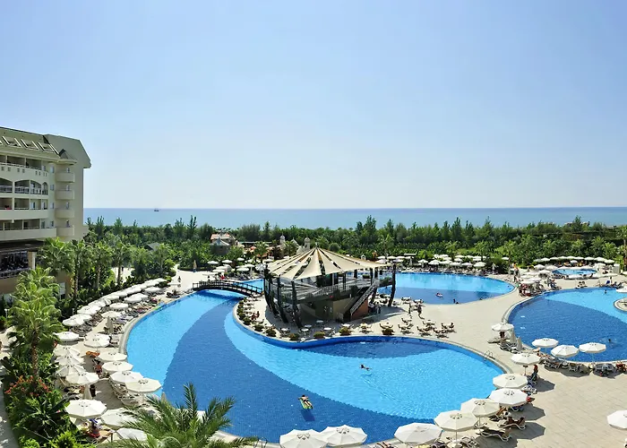 Amelia Beach Resort Hotel Kızılot